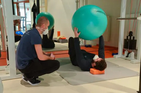 cvičení a rehabilitace